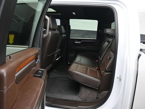 Used 2024 GMC Sierra 2500 Denali w/ Denali Reserve Package AWD/4WD image 39