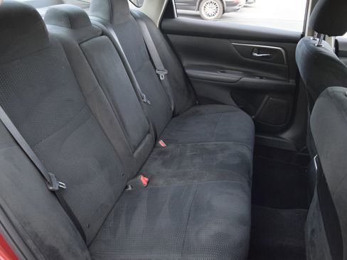 Used 2015 Nissan Altima 2.5 SV w/ Convenience Package FWD image 8