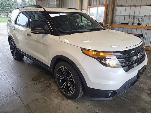 Used 2014 Ford Explorer Sport w/ Equipment Group 401A image 6