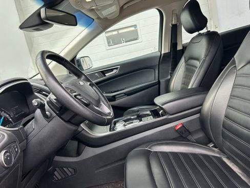 Used 2019 Ford Edge SEL w/ Equipment Group 201A AWD/4WD image 8