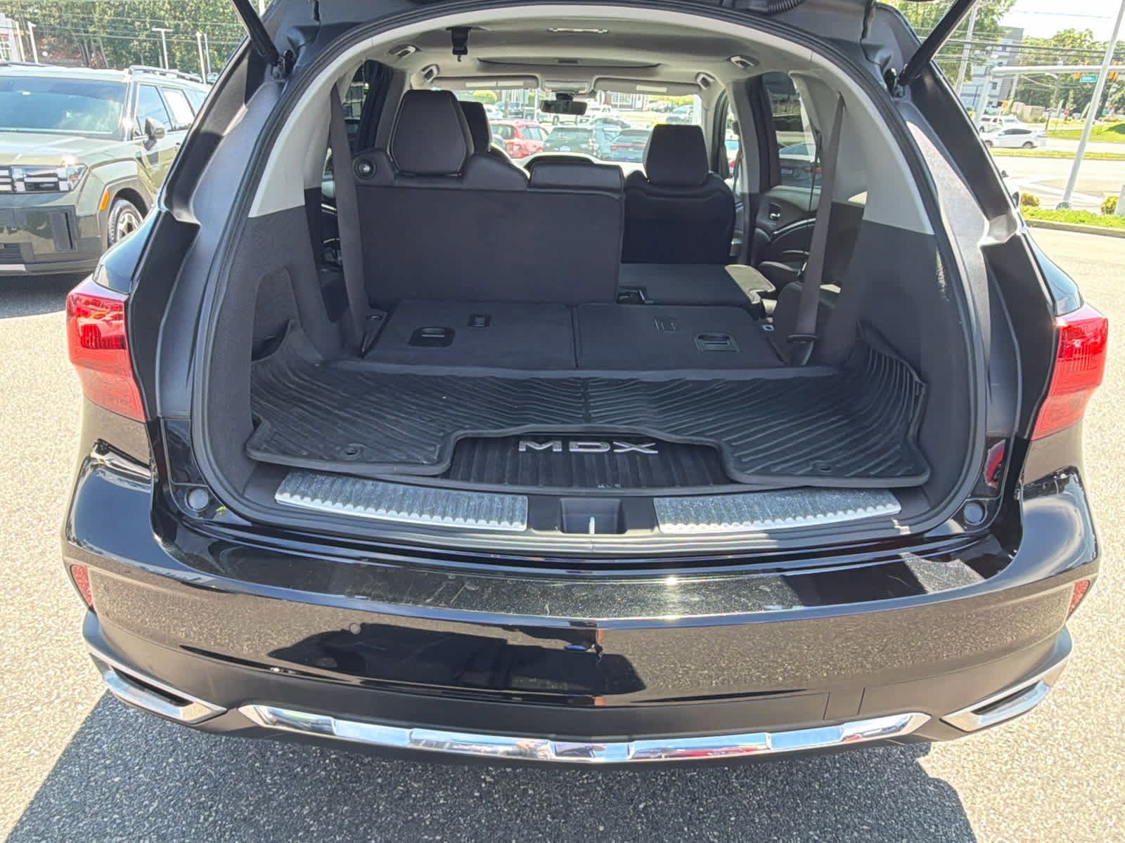 Used 2020 Acura MDX w/ Technology Package AWD/4WD image 26