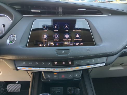 Used 2020 Cadillac XT4 Premium Luxury w/ Cold Weather Package image 20