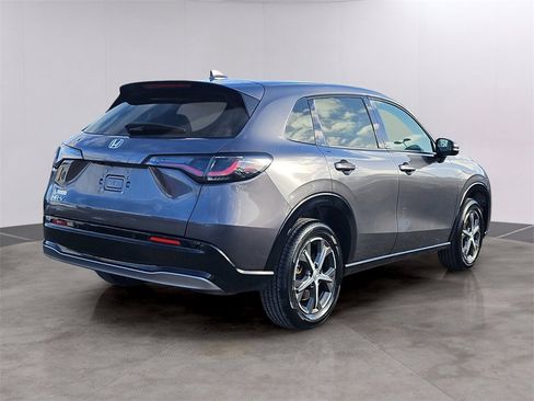 Certified 2024 Honda HR-V EX-L image 4