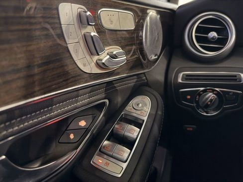 Used 2016 Mercedes-Benz C 300 4MATIC Sedan image 32