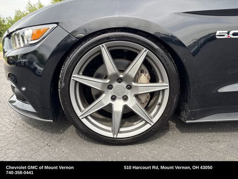 Used 2017 Ford Mustang GT RWD image 28