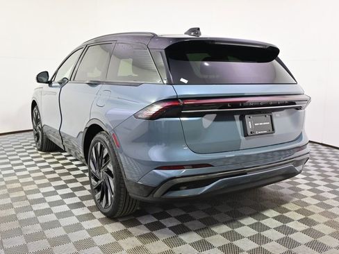 New 2026 Lincoln Nautilus Reserve w/ Jet Appearance Package image 4