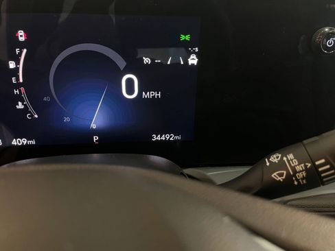 Used 2025 Buick Encore GX Preferred FWD image 39