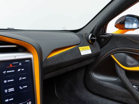 New 2027 McLaren 750S Spider RWD image 35