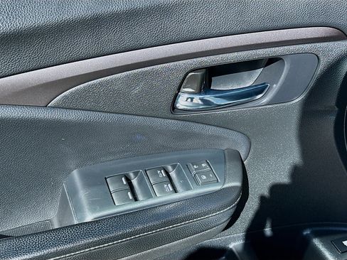 Used 2020 Honda Pilot EX image 16