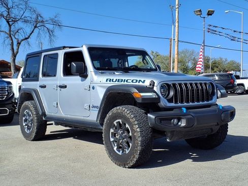 Used 2024 Jeep Wrangler Unlimited Rubicon 4xe image 23