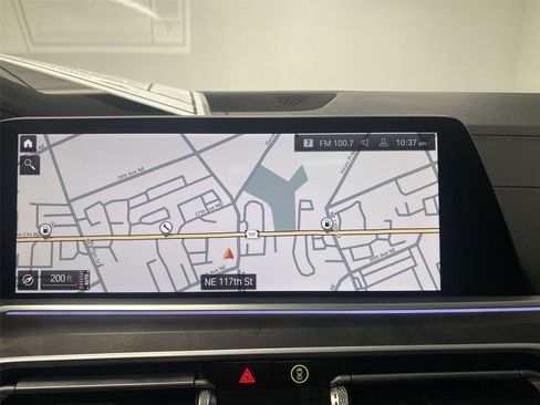 Used 2022 BMW X7 M50i AWD/4WD image 24