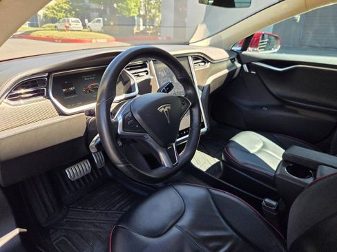 Used 2012 Tesla Model S Signature Performance RWD image 13