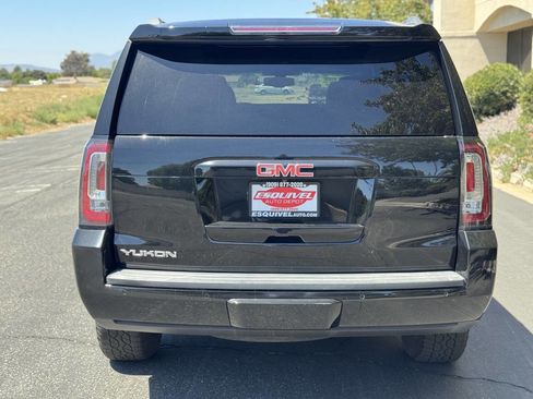 Used 2017 GMC Yukon SLE w/ Convenience Package image 2