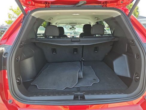 Used 2024 Chevrolet Equinox LT FWD image 25