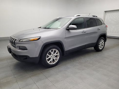 Used 2014 Jeep Cherokee Latitude w/ Cold Weather Group image 2