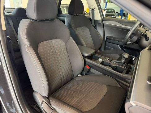 Used 2025 Kia K5 LXS image 30