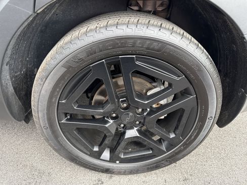 Used 2025 Kia Telluride EX X-Line AWD/4WD image 9
