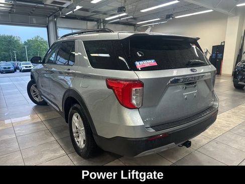 Used 2020 Ford Explorer XLT w/ Equipment Group 202A AWD/4WD image 13