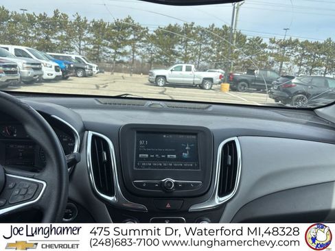 Certified 2018 Chevrolet Equinox LS image 13