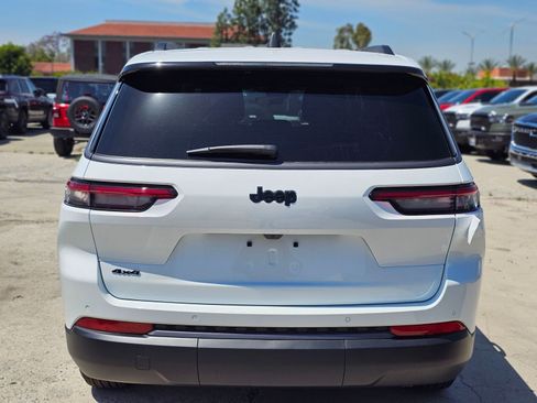 New 2026 Jeep Grand Cherokee L 4WD image 6