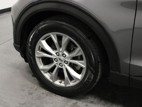 Used 2023 Ford Explorer Limited w/ Equipment Group 301A RWD image 10