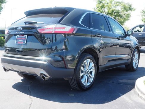Used 2022 Ford Edge Titanium image 5