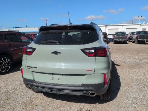 Used 2024 Chevrolet TrailBlazer RS w/ Convenience Package AWD/4WD image 5