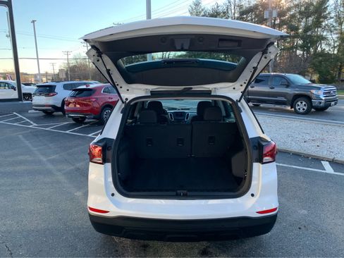 Used 2024 Chevrolet Equinox LS w/ Driver Confidence II Package image 5