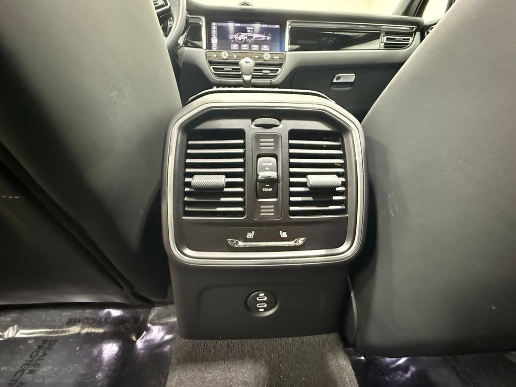 Used 2024 Porsche Macan S AWD/4WD image 39