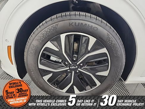 Used 2023 Kia EV6 GT-Line w/ GT-Line Suede Seat Package image 16