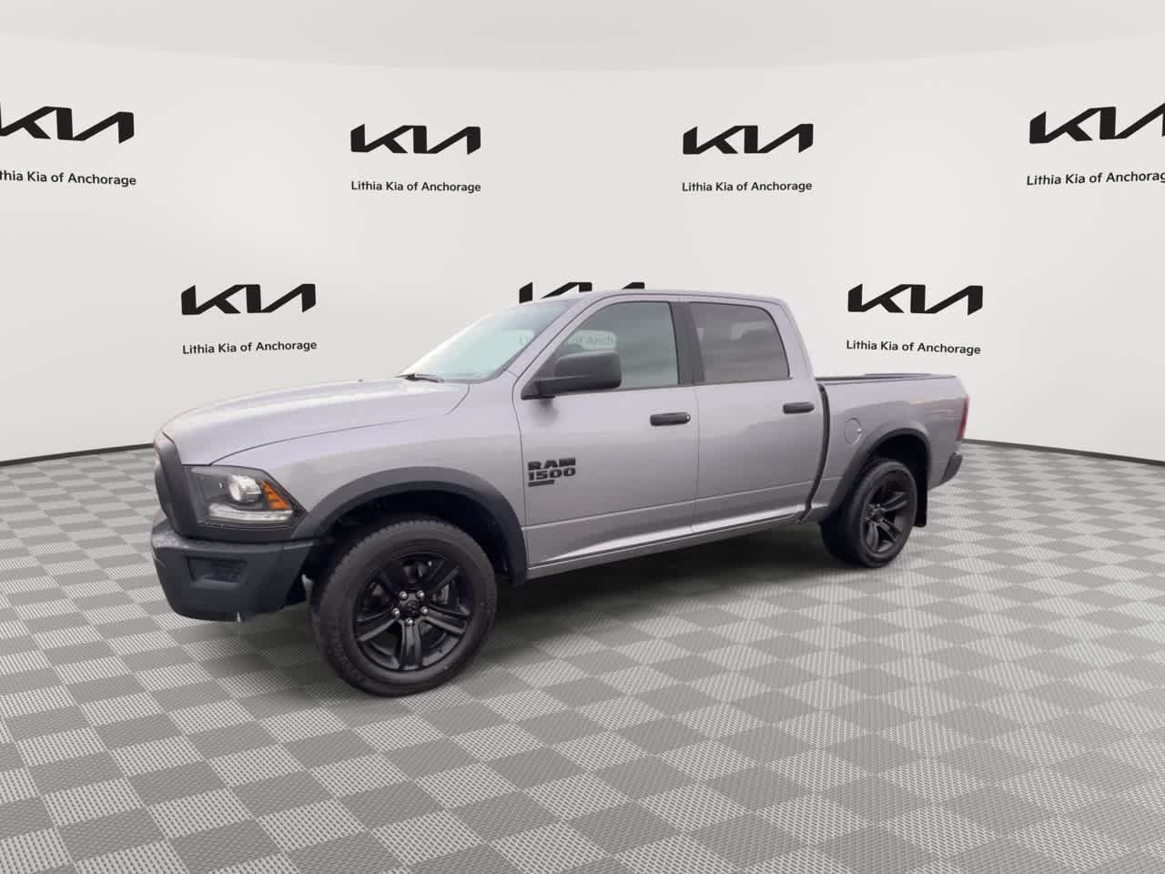 Used 2024 RAM 1500 Warlock AWD/4WD image 4