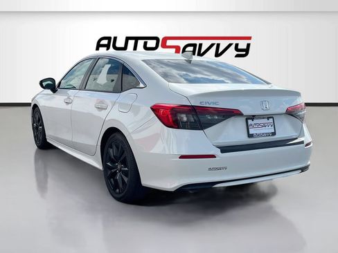 Used 2024 Honda Civic EX image 5