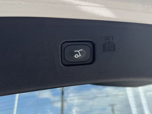 Used 2023 Ford Edge SEL w/ Convenience Package image 18