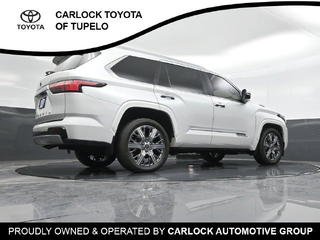 Used 2024 Toyota Sequoia Capstone AWD/4WD image 36