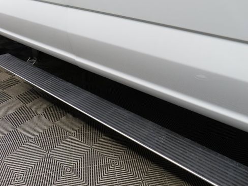 Used 2025 Ford F250 Platinum w/ FX4 Off-Road Package image 55