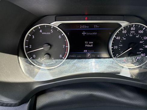 Used 2025 Nissan Sentra SV image 38