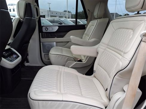 Used 2020 Lincoln Navigator Black Label w/ Cargo Convenience Package image 9