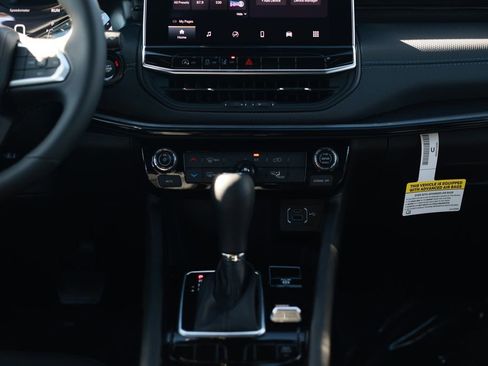 New 2026 Jeep Compass Latitude image 24