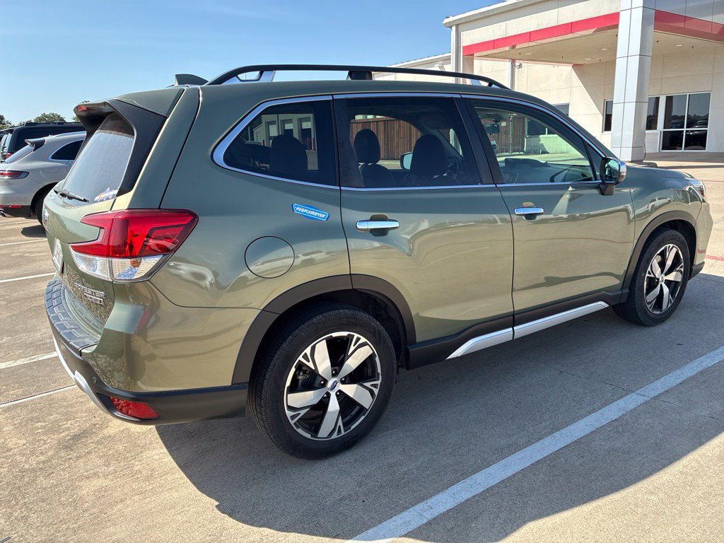 Used 2019 Subaru Forester Touring AWD/4WD image 2