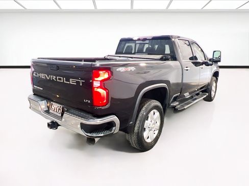 Used 2021 Chevrolet Silverado 2500 LTZ w/ LTZ Premium Package AWD/4WD image 4
