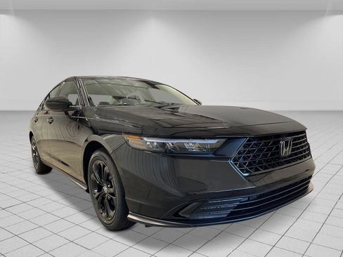 New 2025 Honda Accord SE image 8