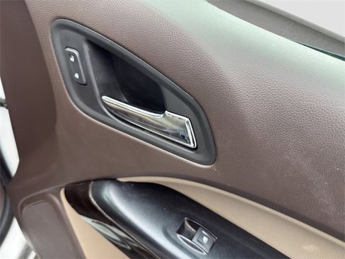 Used 2020 GMC Canyon SLT w/ Driver Alert Package image 16