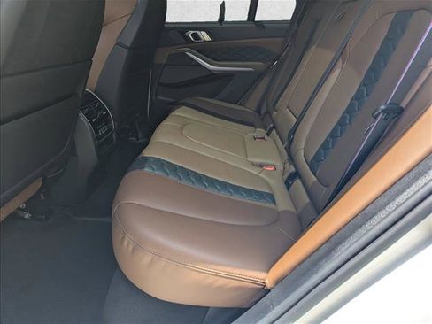 Used 2021 BMW X5 M w/ Competition Package AWD/4WD image 18