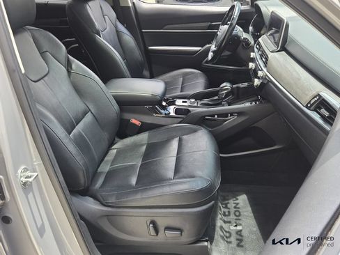 Certified 2022 Kia Telluride EX w/ EX Premium Package AWD/4WD image 18