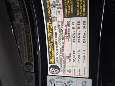 Used 2022 Volkswagen Taos SE w/ Panoramic Sunroof Package image 20