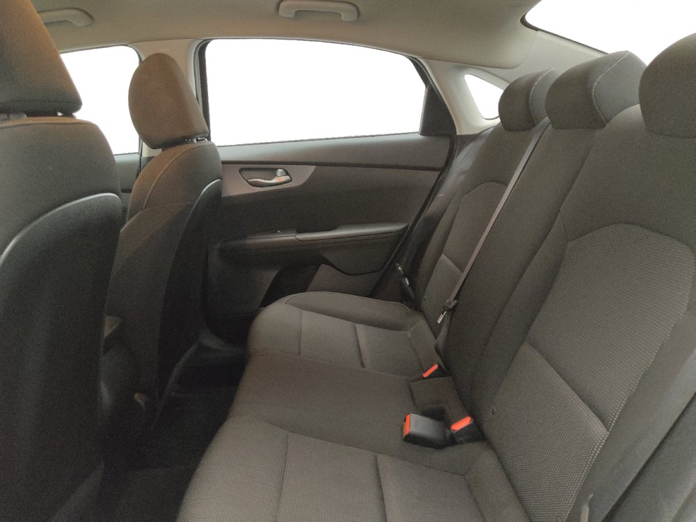 Used 2020 Kia Forte LXS FWD image 18