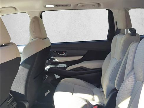 Used 2019 Subaru Ascent Premium w/ Popular Package #2 image 16