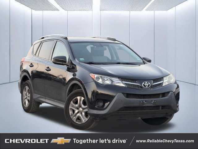 Used 2015 Toyota RAV4 LE FWD image 1