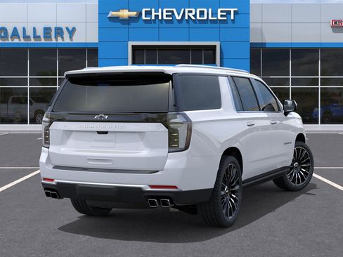 New 2026 Chevrolet Suburban High Country image 5