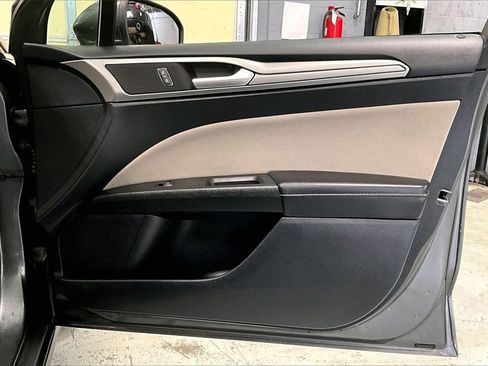 Used 2020 Ford Fusion S image 26